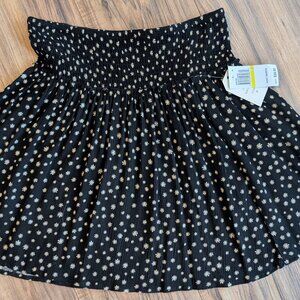 WOMANS BLACK FLOWY SKIRT MEDIUM